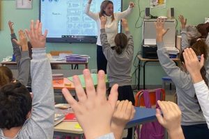 La schiena va a scuola FisiosHub La schiena va a scuola FisiosHub